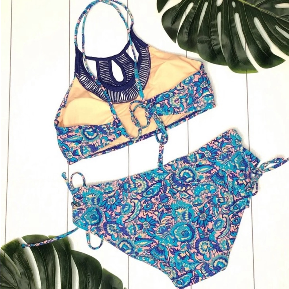 bathing suit